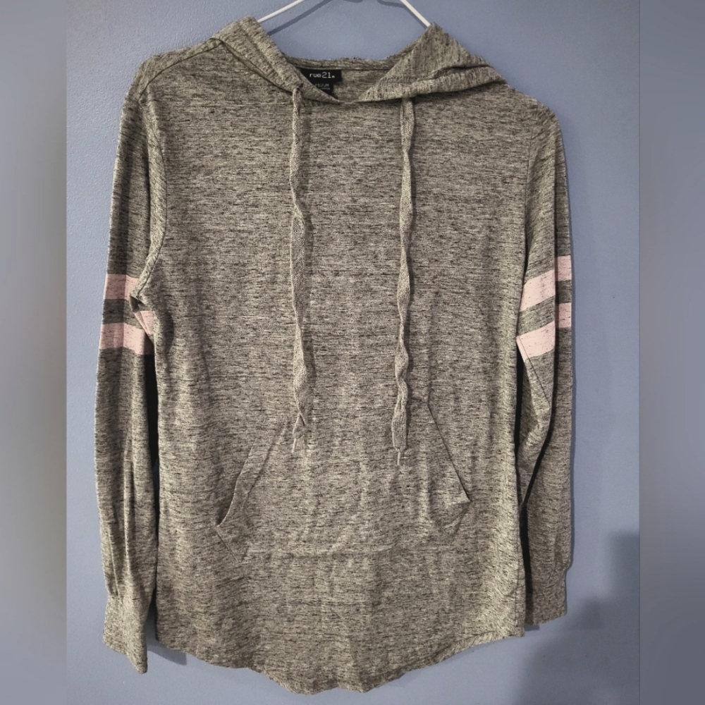 Rue 21 Girls Juniors Medium Sweatshirt